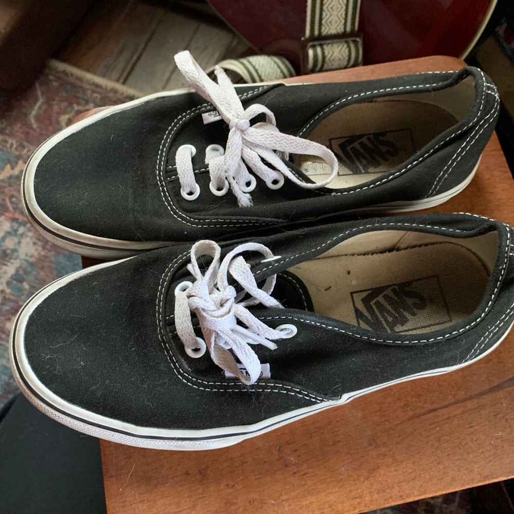 Vans - Picture 2 of 5